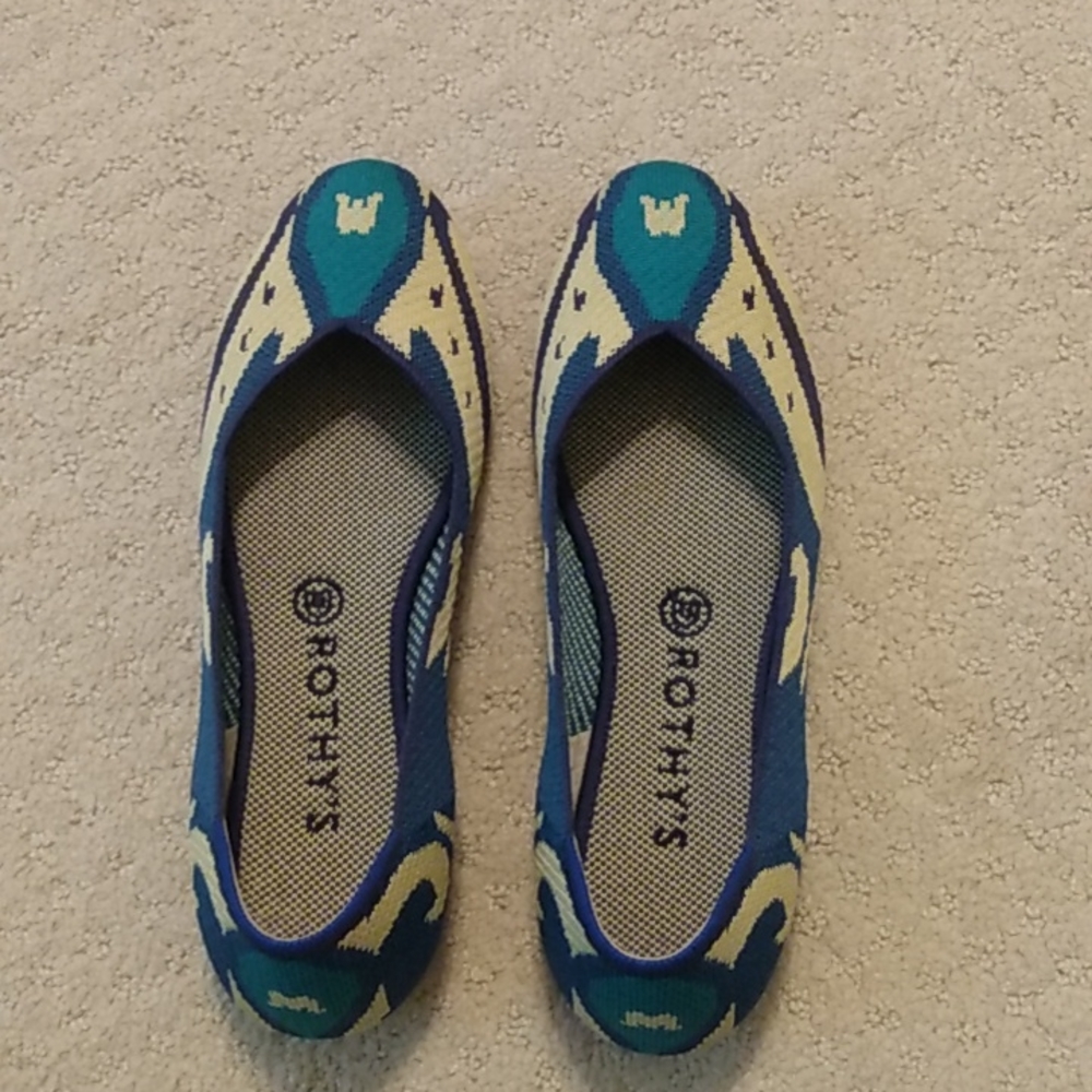 Rothys the Flat Moroccan Ikat teal size 9.5